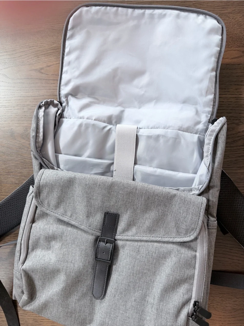 BRAND NEW Gray Men's Casual Backpack - Gray Travel Daypack
